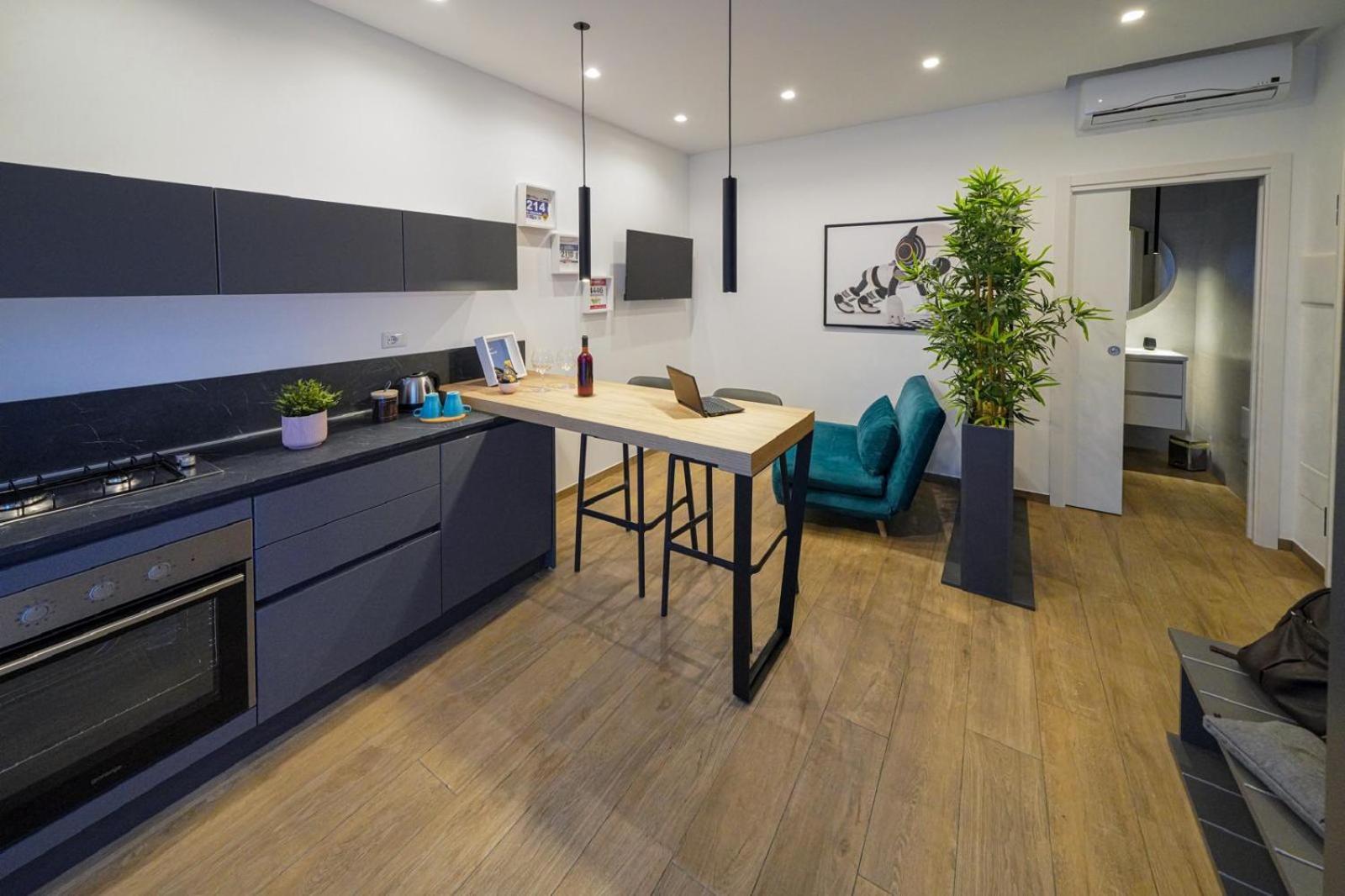 Run House 07 Rooms & Apartments Касано деле Мурдже Екстериор снимка